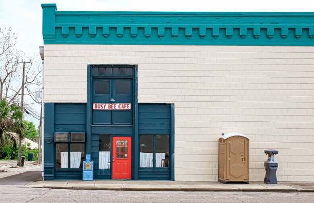 Best Best portable toilet rental  in Warrensville Heights, OH